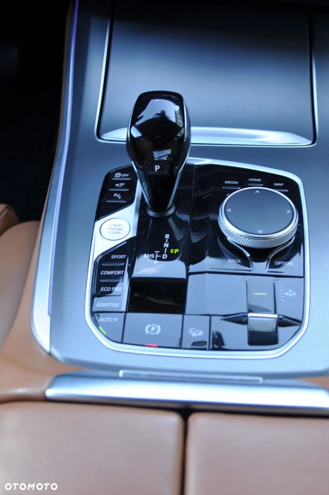 BMW X5 xDrive40i - 26