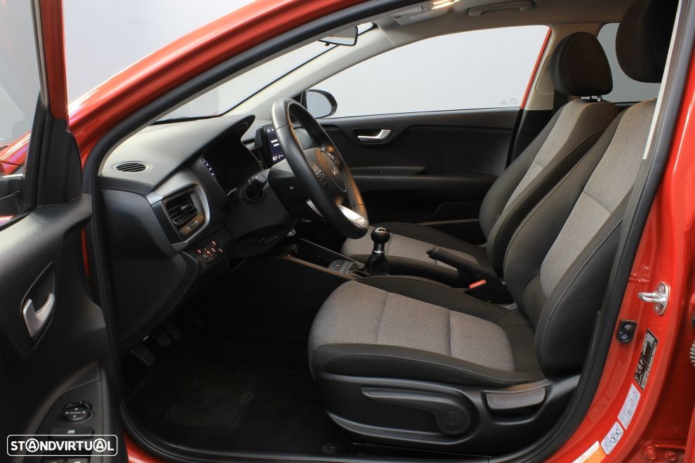 Kia Stonic 1.2 Dynamic - 24