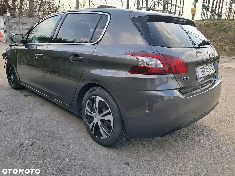 Peugeot 308 - 1