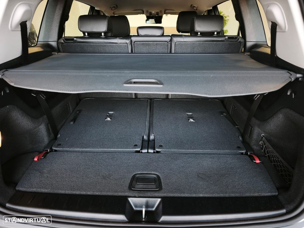 Mercedes-Benz GLB 180 d Progressive - 18
