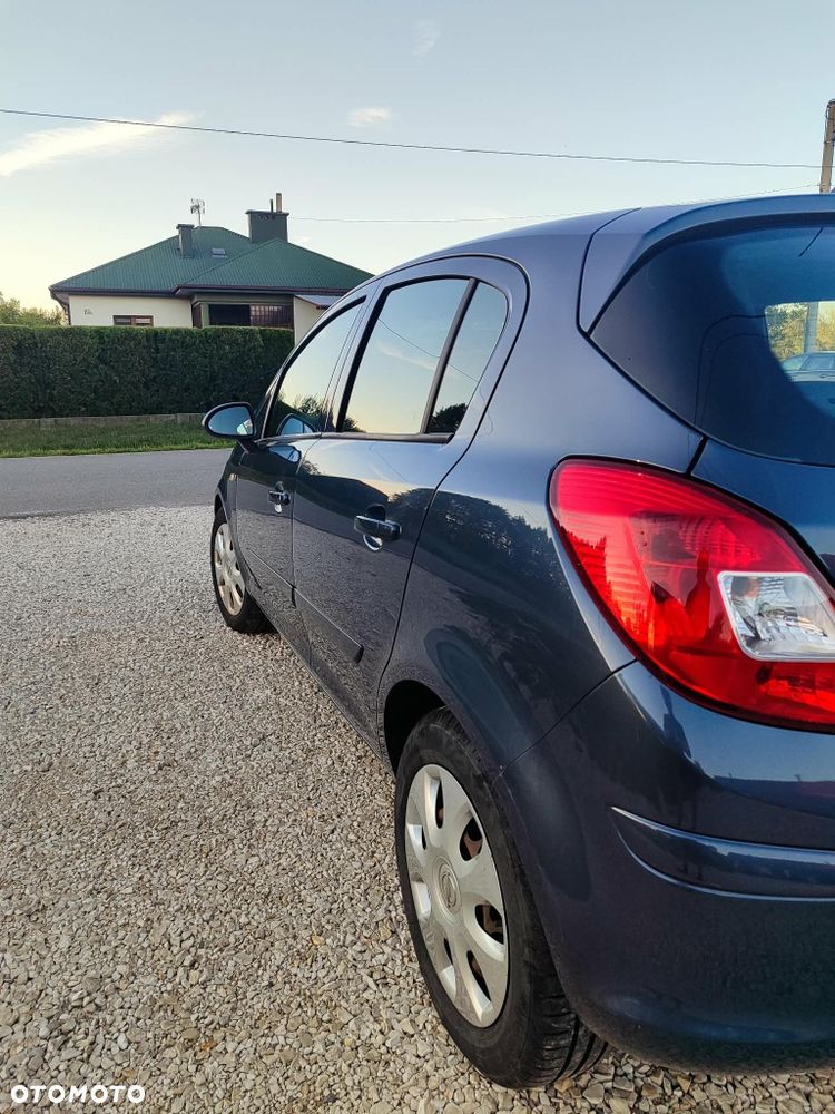 Opel Corsa - 4