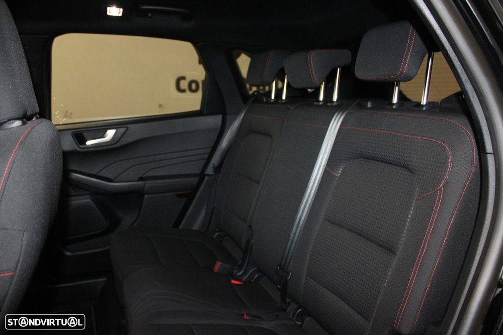 Ford Kuga 1.5 EcoBoost ST-Line - 37