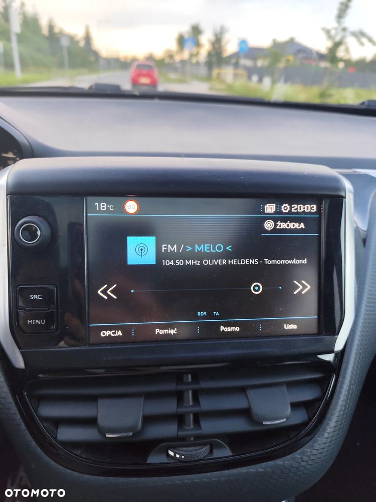 Peugeot 2008 1.2 Pure Tech GPF Allure S&S - 19