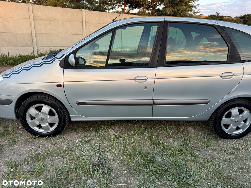 Renault Scenic 1.6 16V Privilege - 6