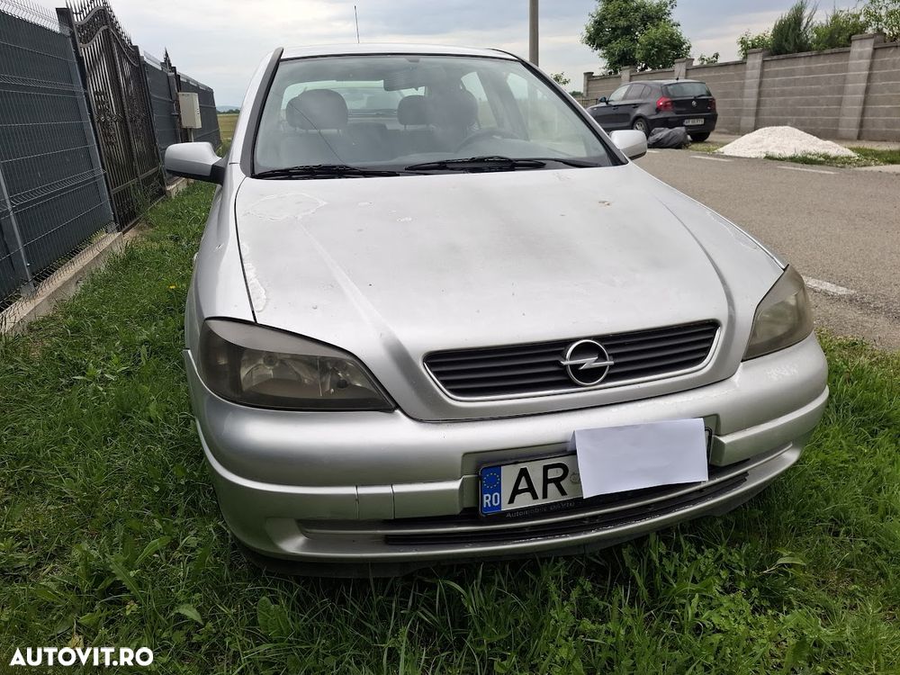 Opel Astra 1.6 Njoy - 3