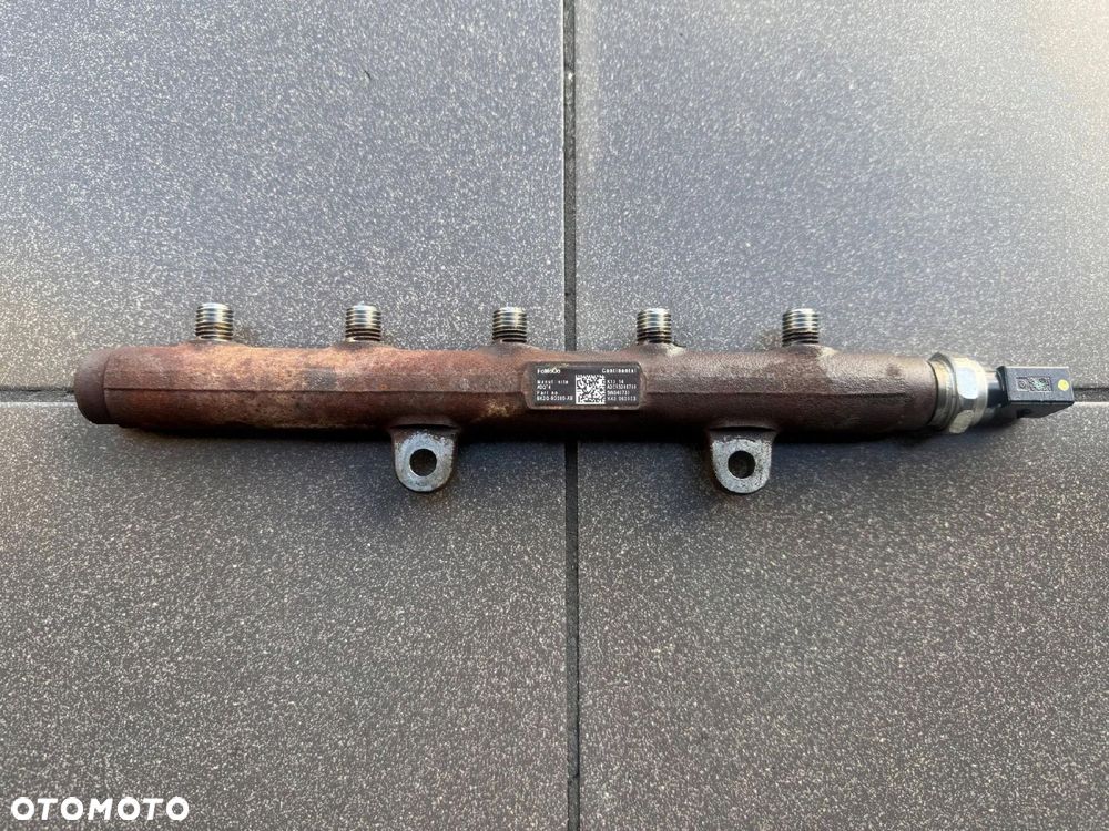 LISTWA WTRYSKOWA 2.2 TDCI BK2Q9D280AB FORD - 2