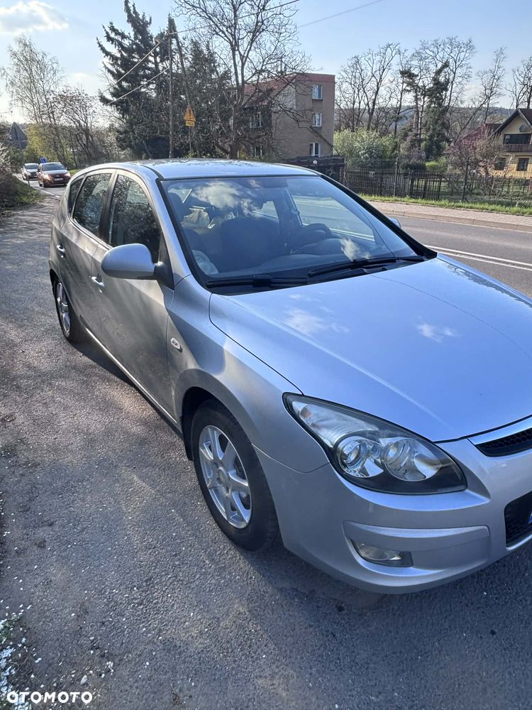 Hyundai i30 1.4 Classic + - 4