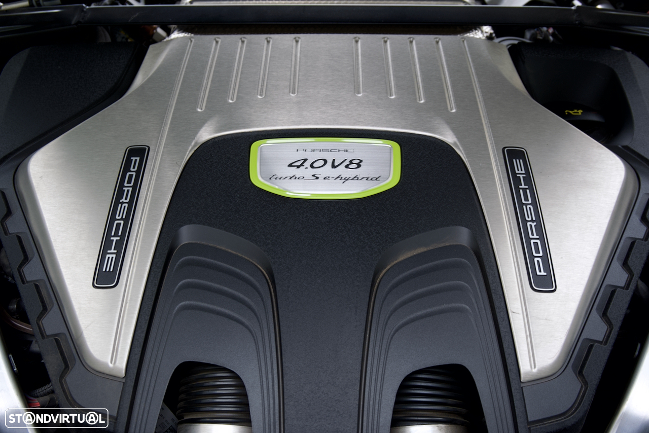 Porsche Panamera Turbo S E-Hybrid - 47