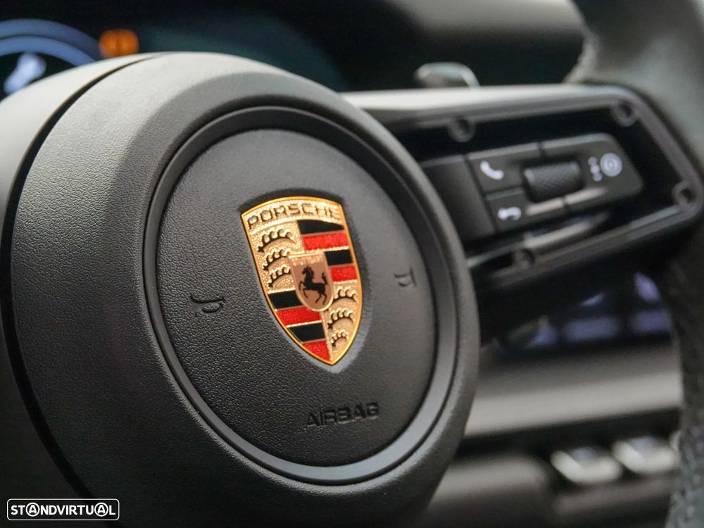 Porsche 911 (992) Carrera PDK - 22