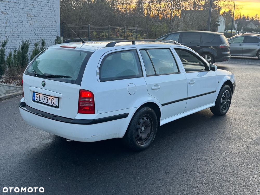Skoda Octavia 1.6 Active - 3