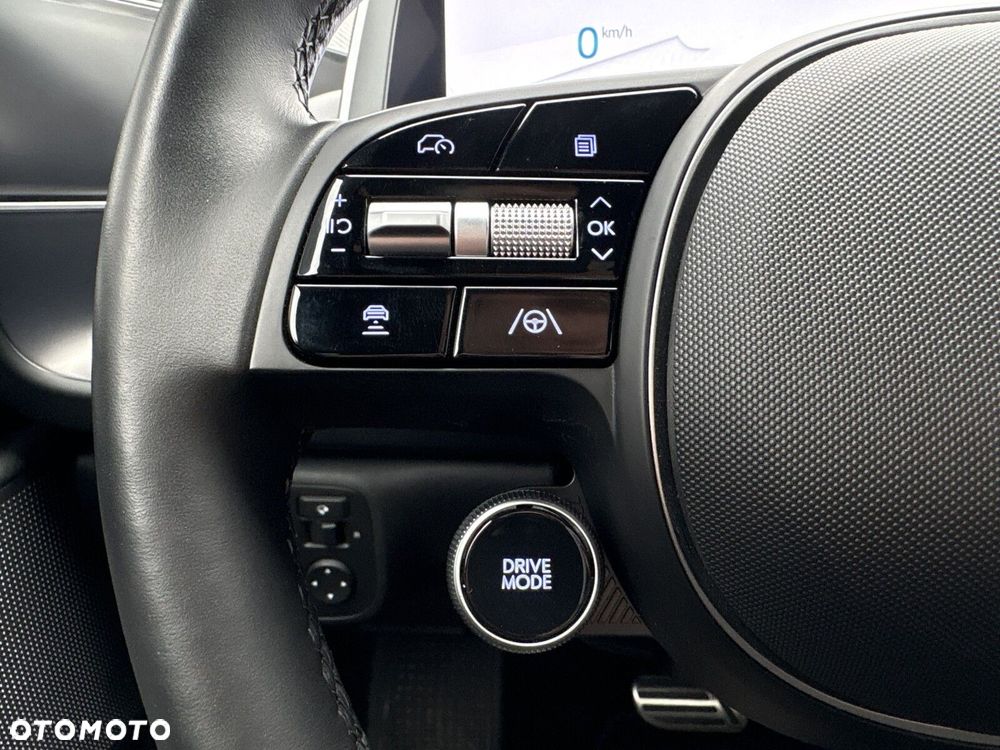 Hyundai IONIQ 6 77kWh Black Edition - 11