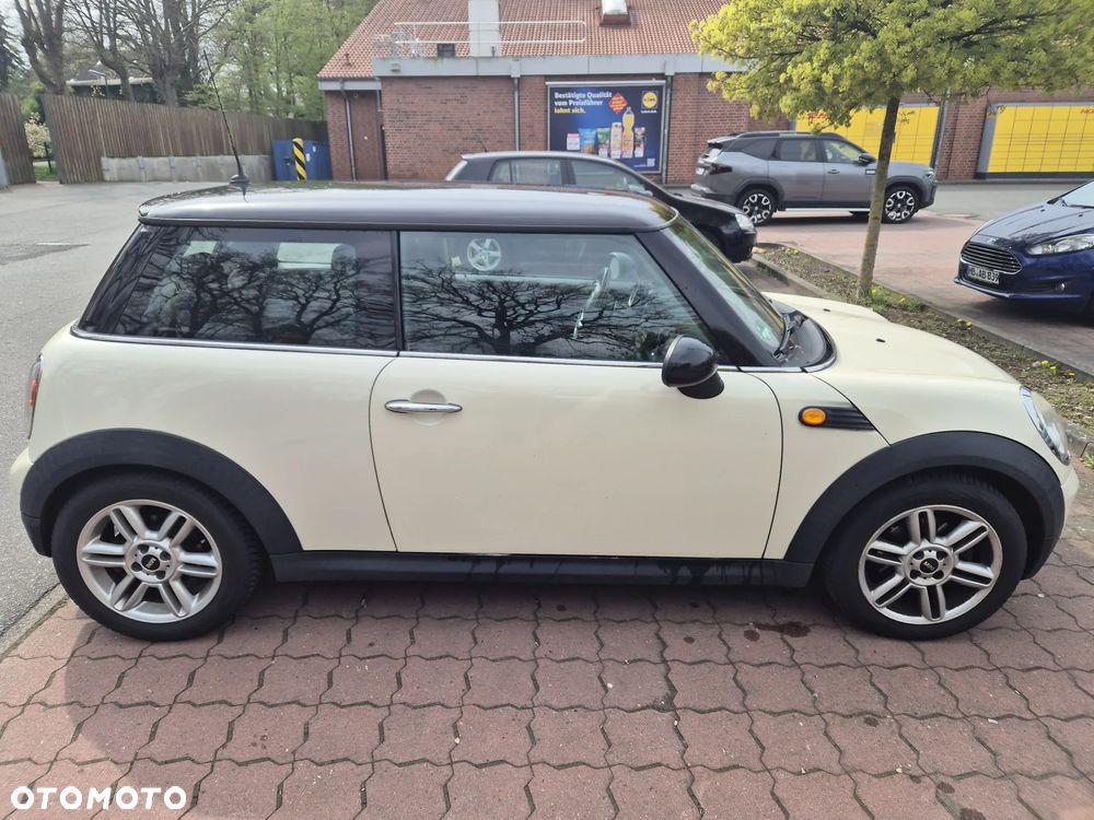 MINI Cooper Standard - 8