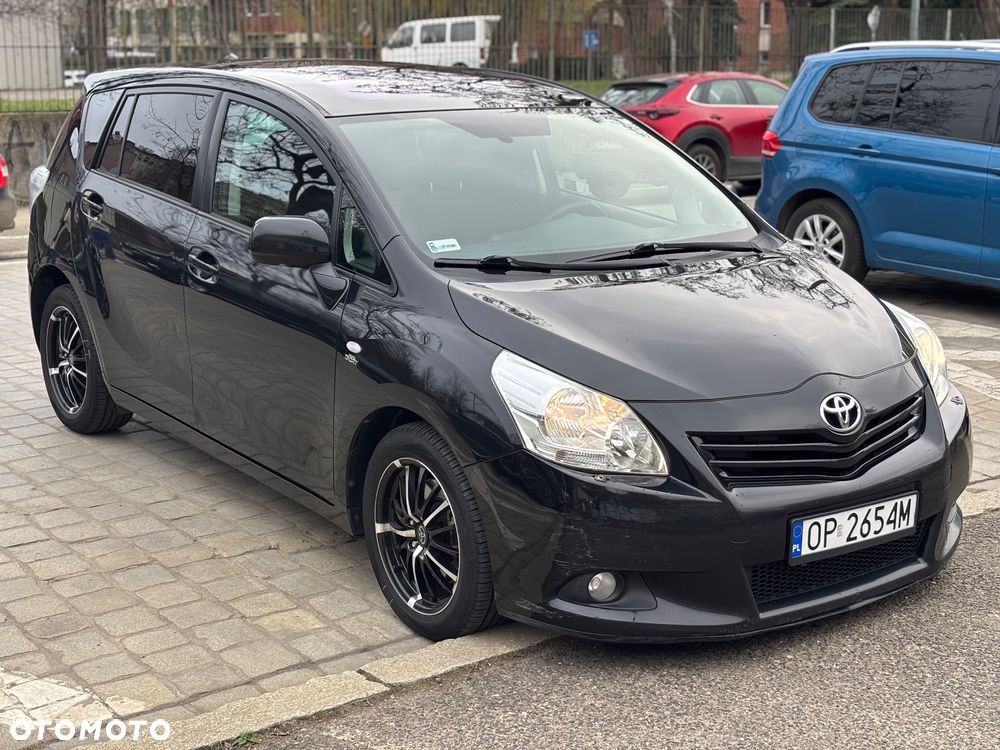 Toyota Verso 2.2 D-CAT Sol Plus 7os - 7
