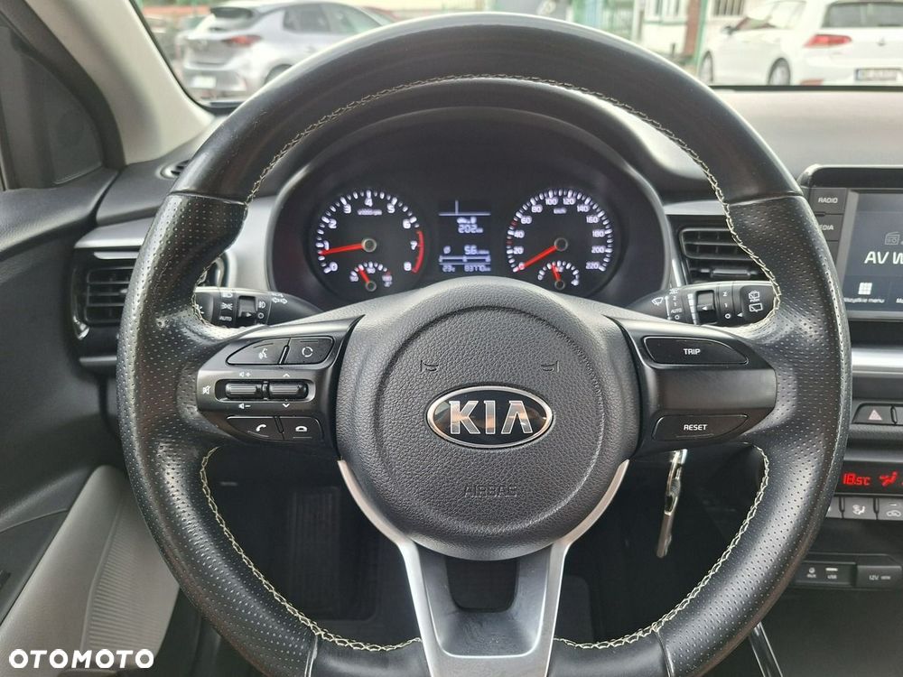 Kia Stonic 1.4 L - 23
