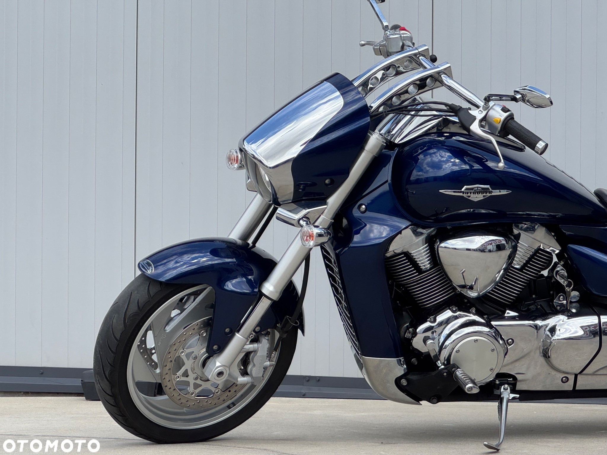 Suzuki Intruder - 23