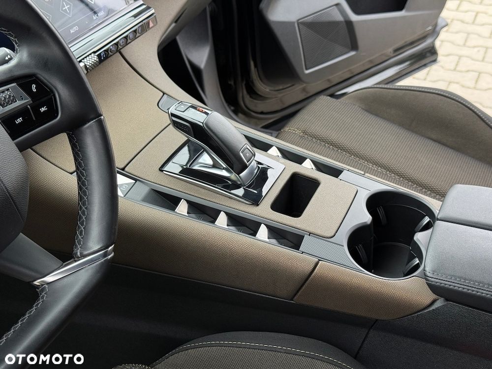 DS Automobiles DS 7 Crossback - 23