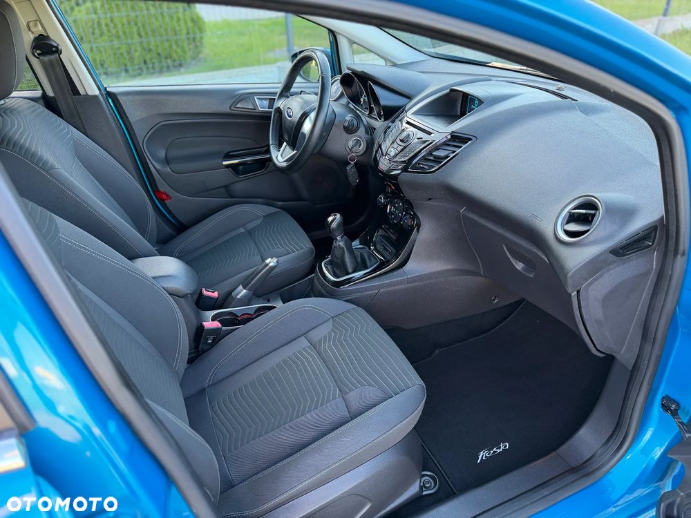 Ford Fiesta 1.0 EcoBoost Titanium - 23