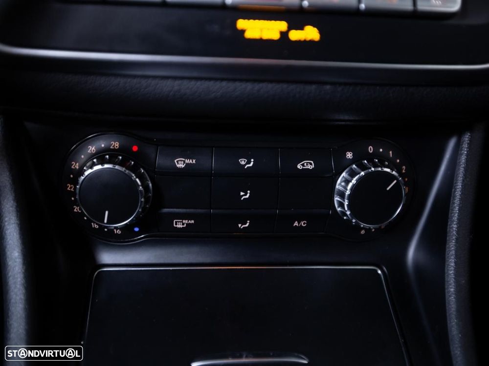 Mercedes-Benz CLA 200 - 19