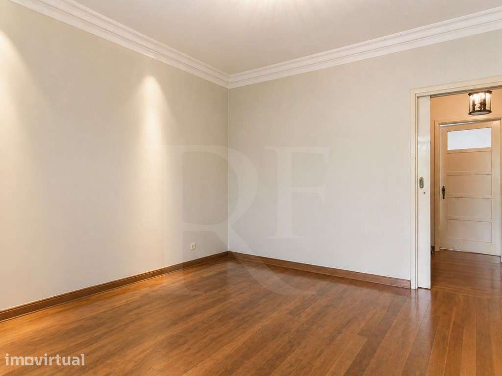 Apartamento familiar T5 na Estrela | Prédio com elevador - Grande imagem: 4/26