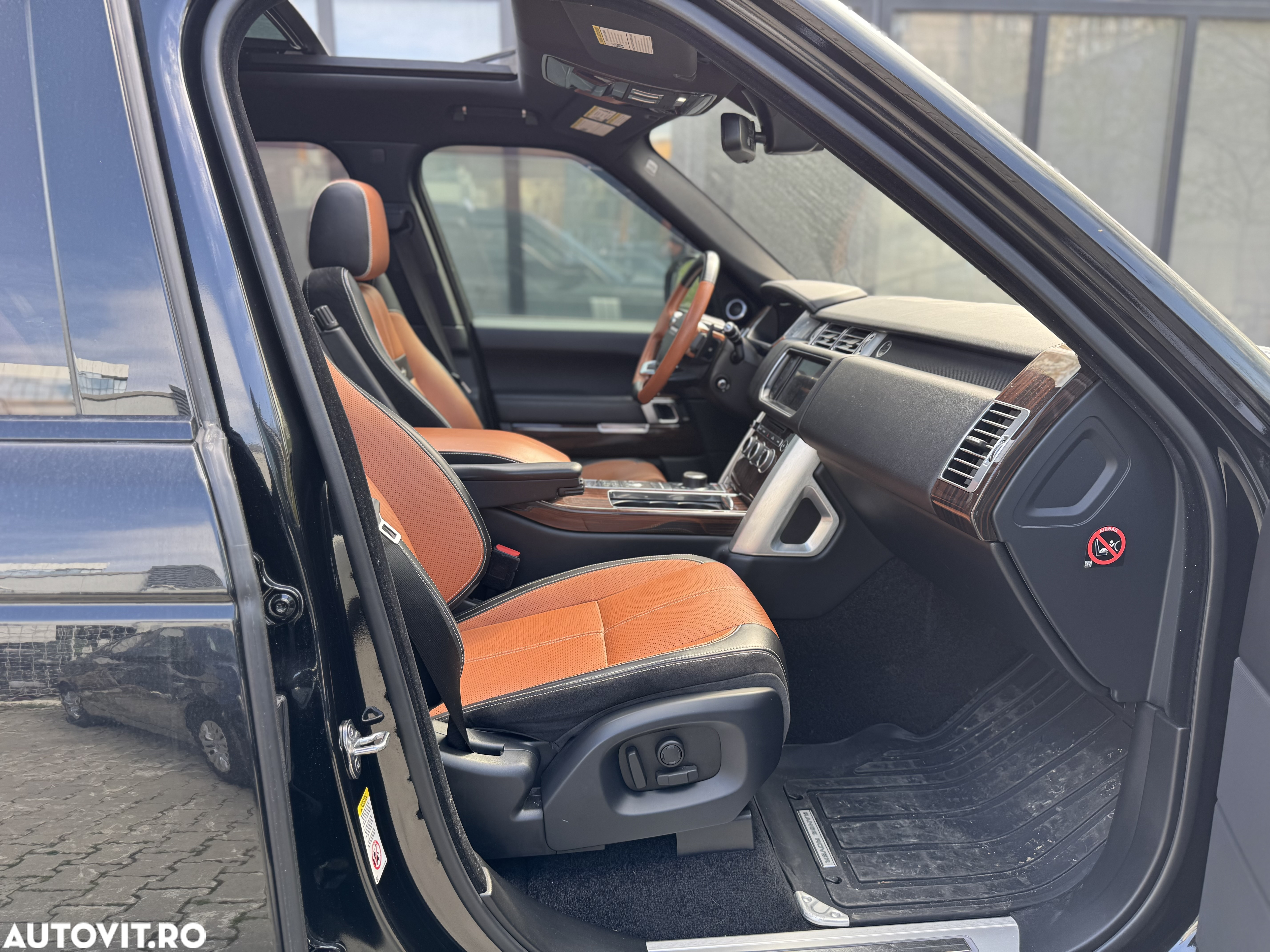Land Rover Range Rover Vogue - 32