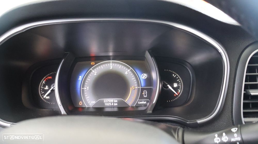 Renault Mégane ENERGY dCi 110 INTENS - 10