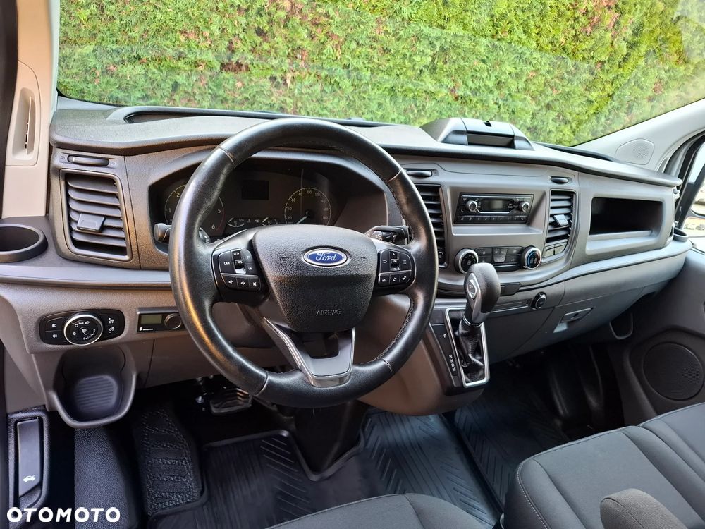 Ford TRANSIT CUSTOM - 13