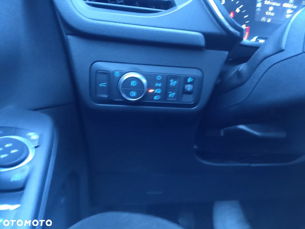 Ford Kuga 2.0 TDCi FWD Titanium - 20