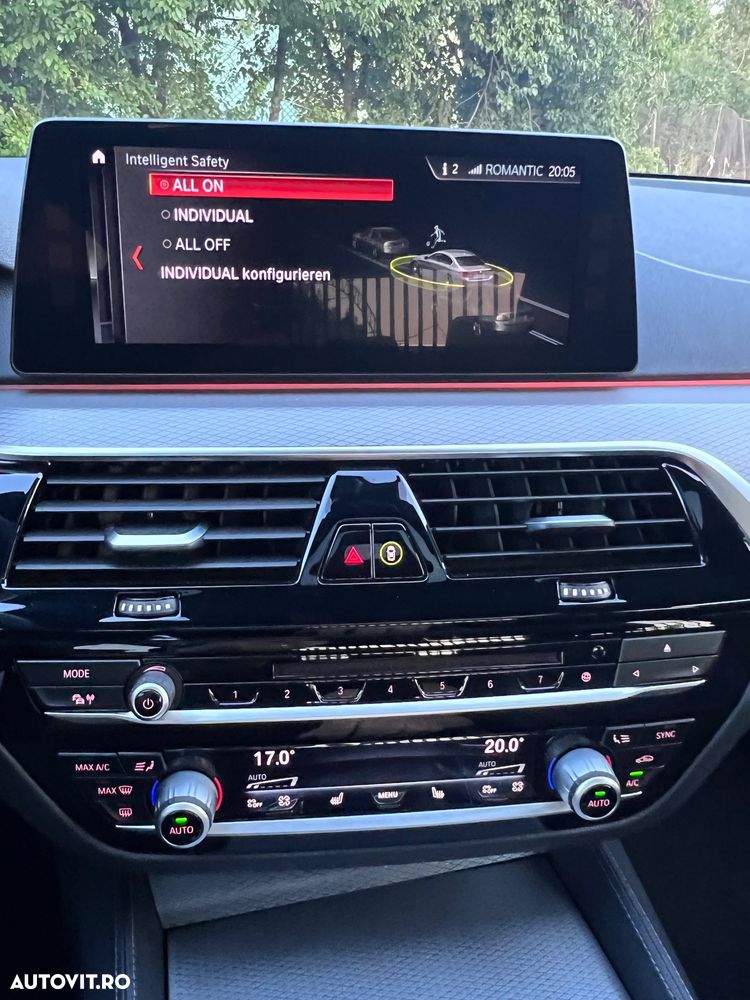 BMW Seria 5 530d xDrive - 26