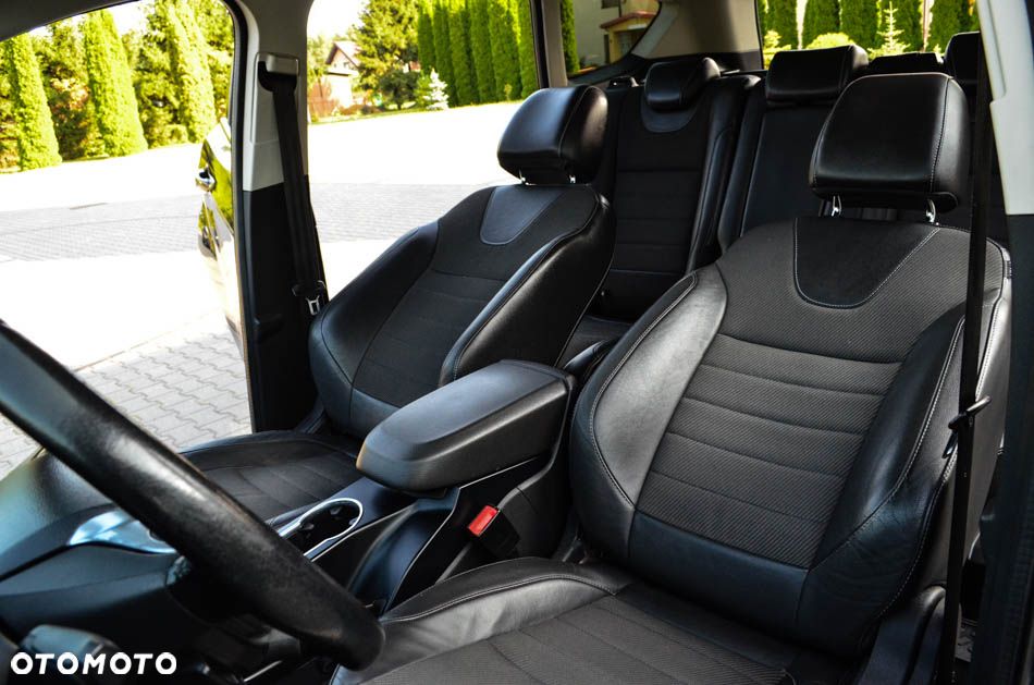 Ford Kuga 2.0 TDCi 4WD Titanium - 35