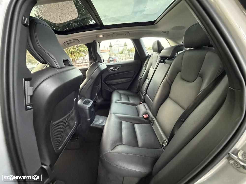 Volvo XC 60 T8 Twin Engine AWD Geartronic Inscription - 25