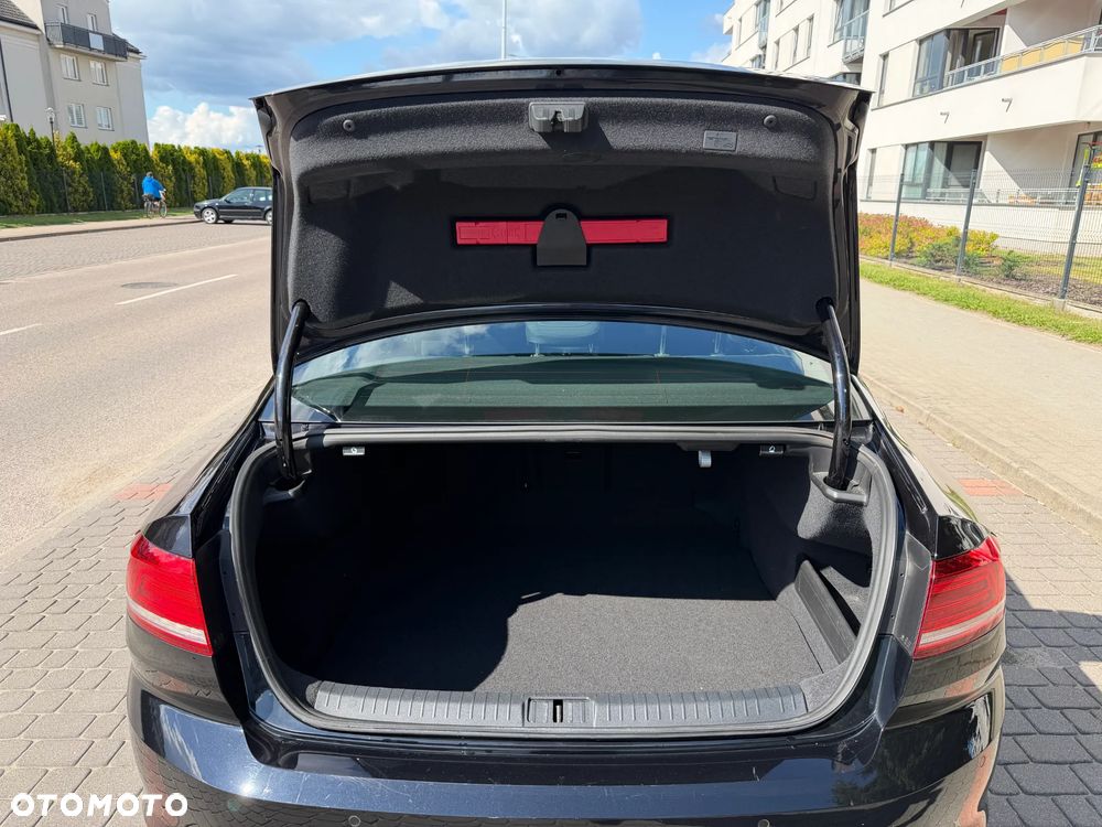Volkswagen Passat 2.0 TDI BMT Trendline - 10