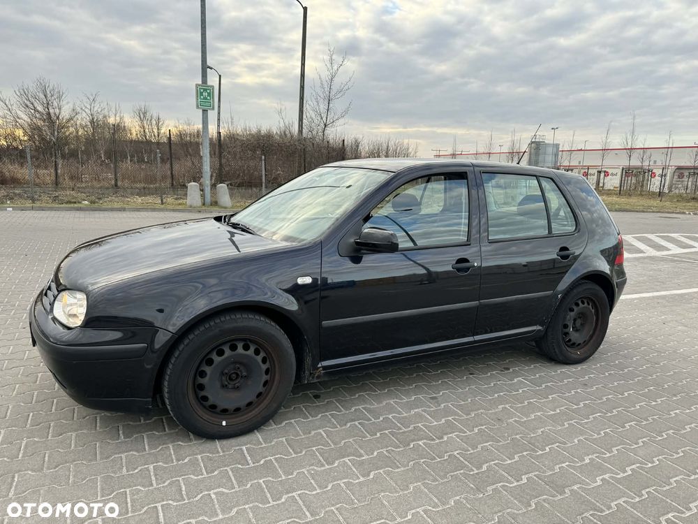 Volkswagen Golf 1.4 Basis - 1