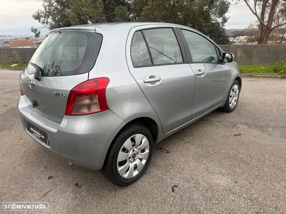 Toyota Yaris 1.3 Auto Sol - 4