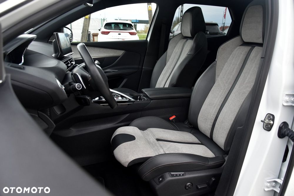 Peugeot 3008 1.6 PureTech HYbrid4 GT Line S&S EAT8 - 20