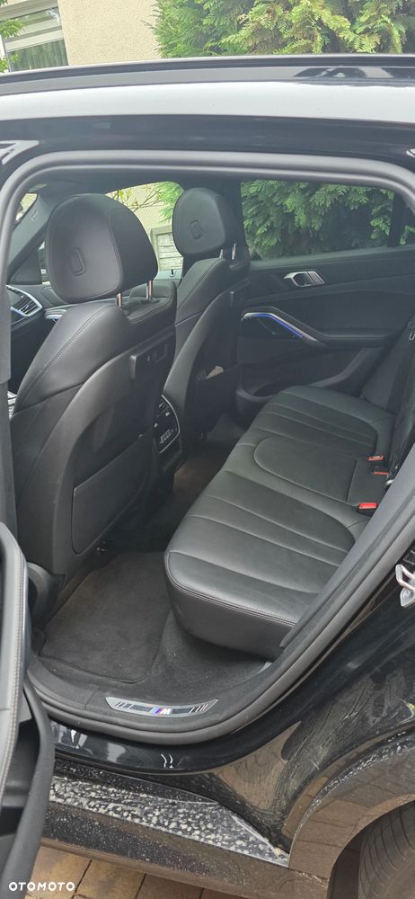 BMW X6 xDrive40i mHEV - 12
