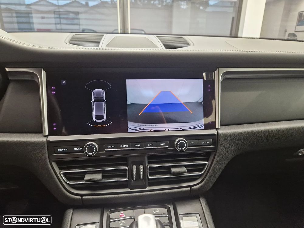 Porsche Macan Standard - 26