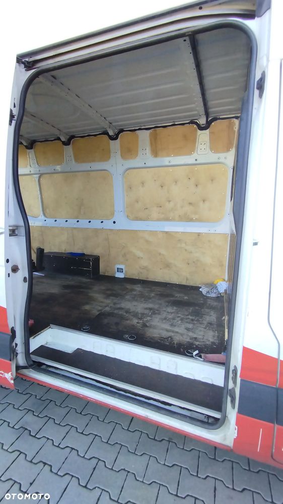 Hyundai H350 - 8
