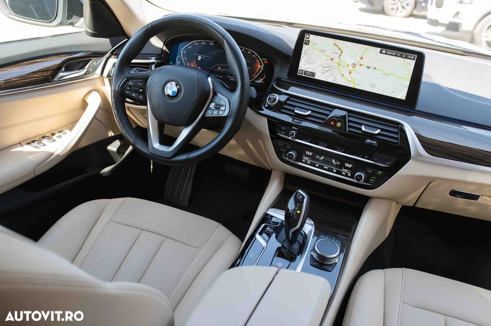 BMW Seria 5 520d xDrive Aut. Luxury Line - 9