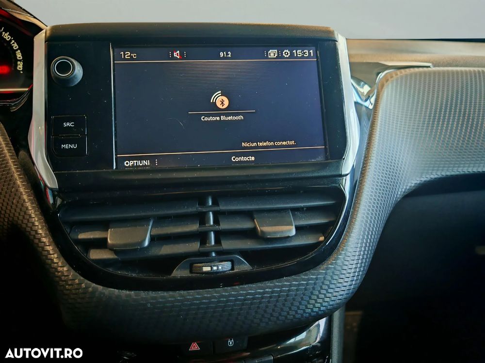 Peugeot 2008 1.2 PureTech Turbo EAT6 S&S Allure - 25