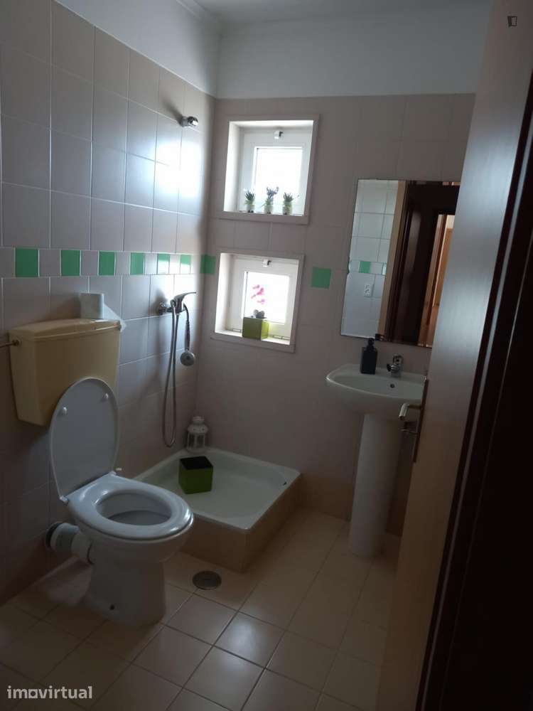 Quarto - localizado em Lumiar Lisbon - Grande imagem: 2/7