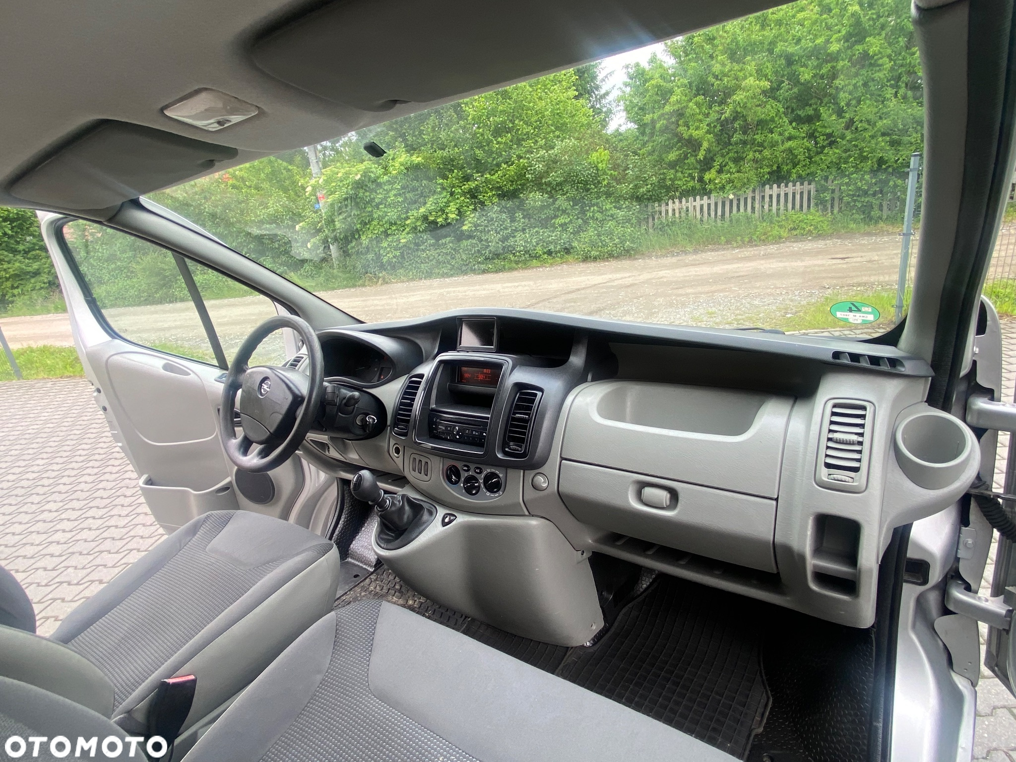 Opel Vivaro - 24