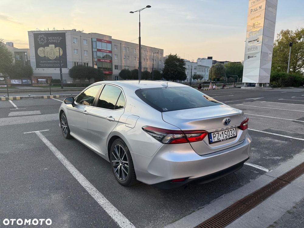 Toyota Camry 2.5 Hybrid Prestige CVT - 3