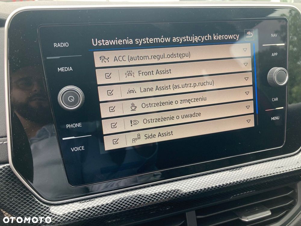 Volkswagen T-Cross - 19