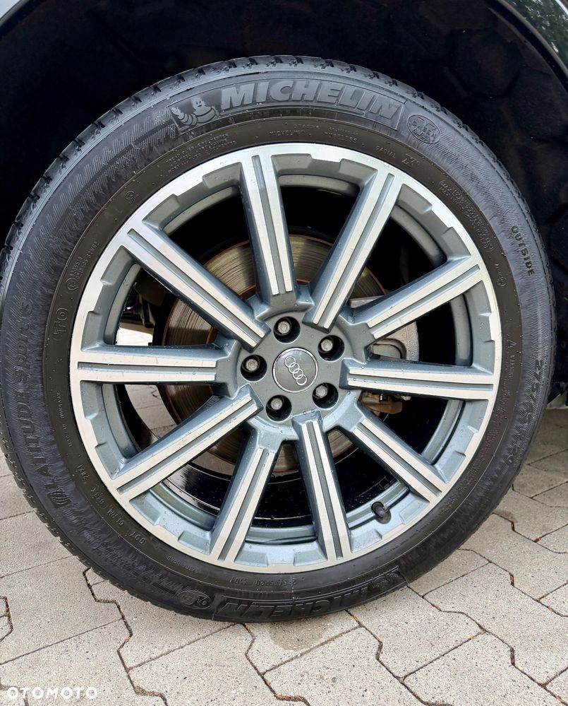 Audi Q7 - 8
