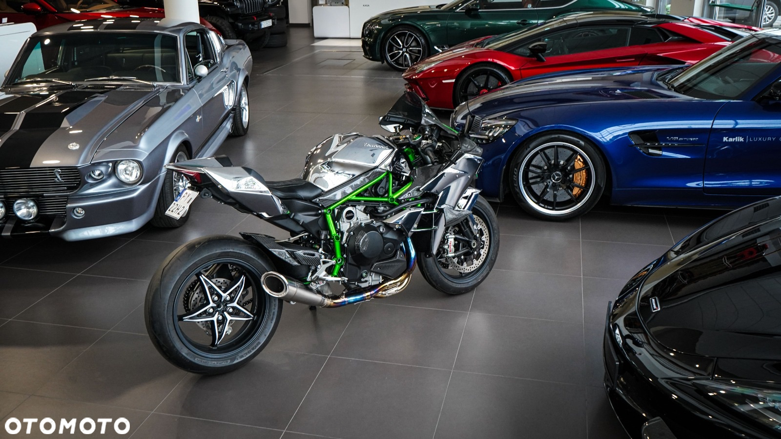 Kawasaki H2 - 4