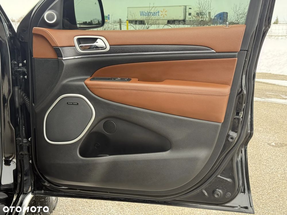 Jeep Grand Cherokee 5.7 V8 Summit - 37