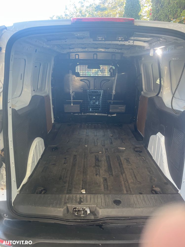 Ford Transit Connect - 6