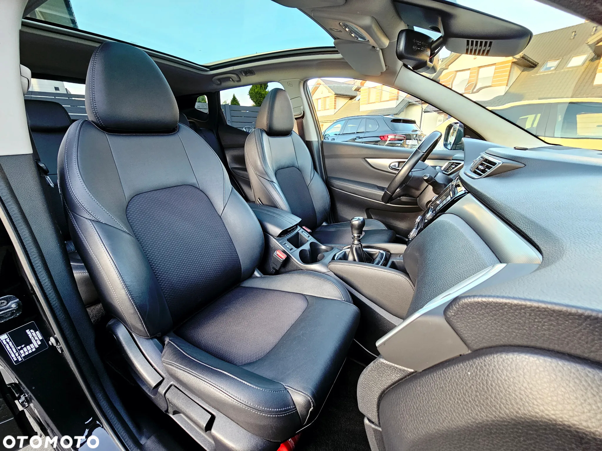 Nissan Qashqai 1.7 dCi TEKNA+ - 16
