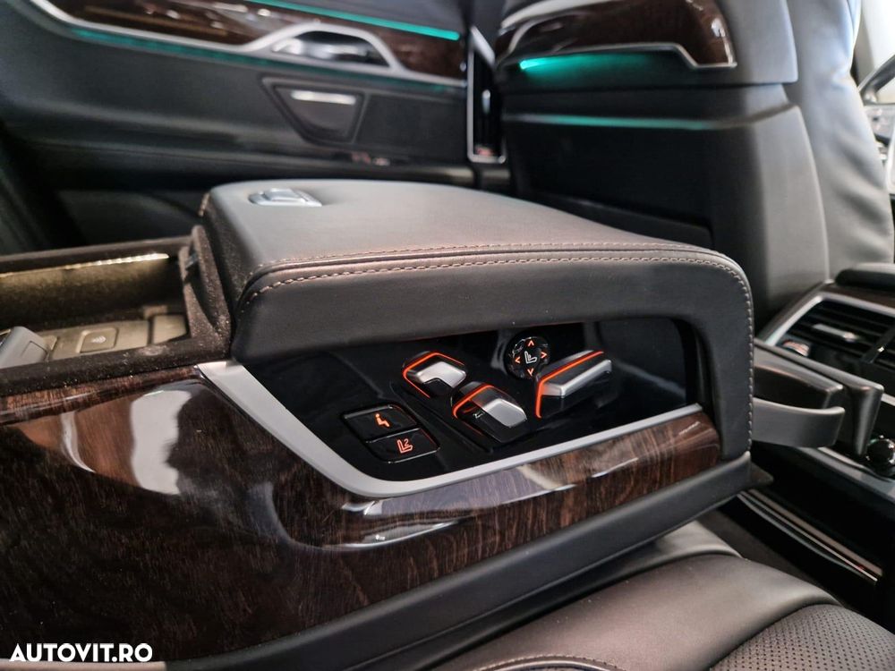 BMW Seria 7 730d xDrive - 25