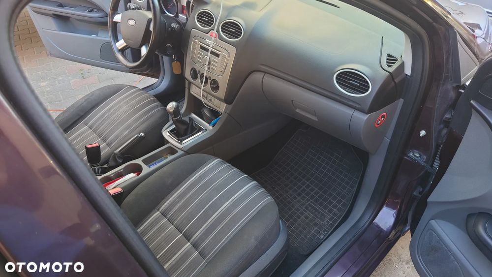 Ford Focus - 9
